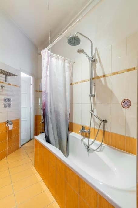 Budapest Basilica Apartment Budapeste Exterior foto